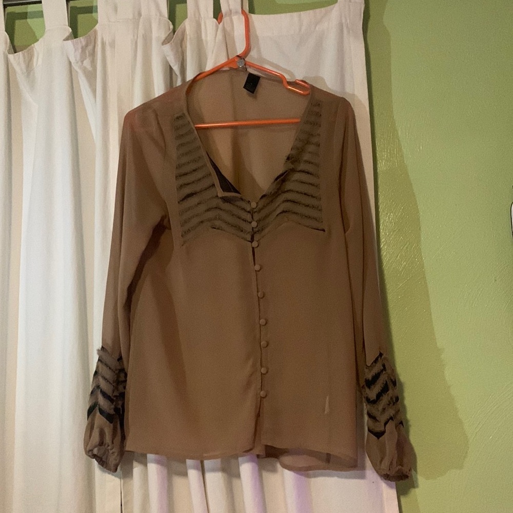 Nice dressy shirt for a fun night out